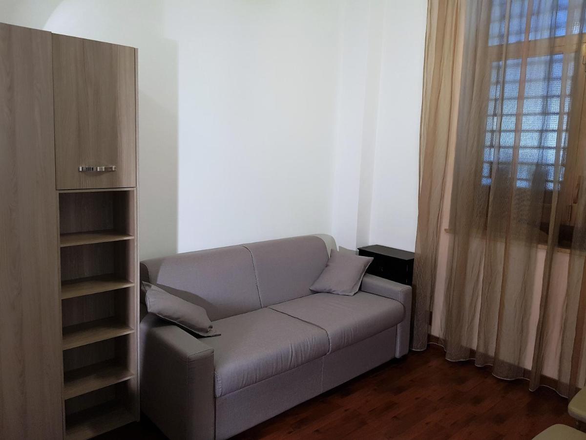 Modern Apt Reventino - Le Lincelle, Lamezia 산테우페미아 라메지아 외부 사진