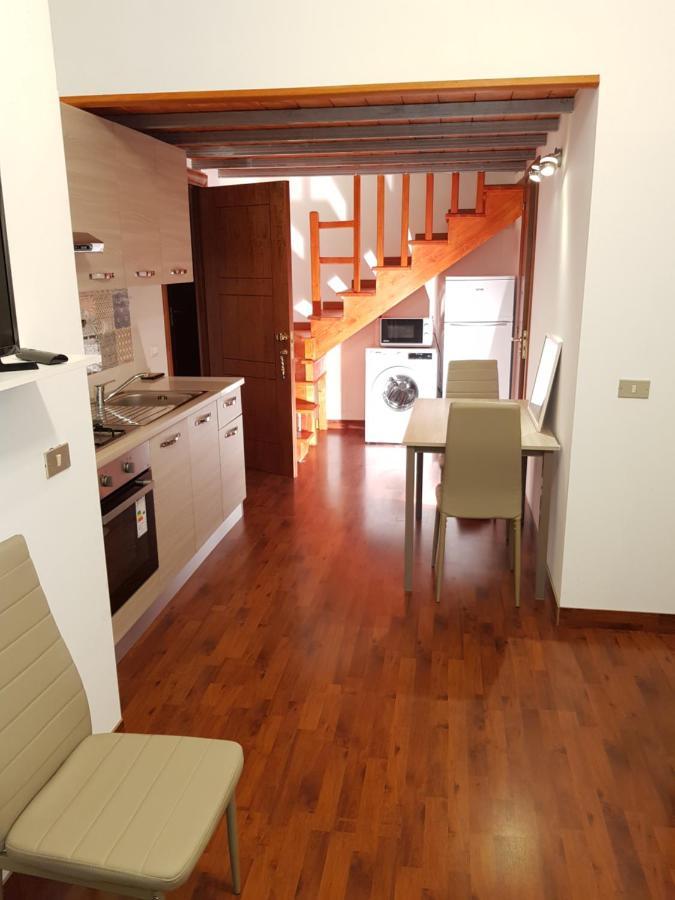 Modern Apt Reventino - Le Lincelle, Lamezia 산테우페미아 라메지아 외부 사진